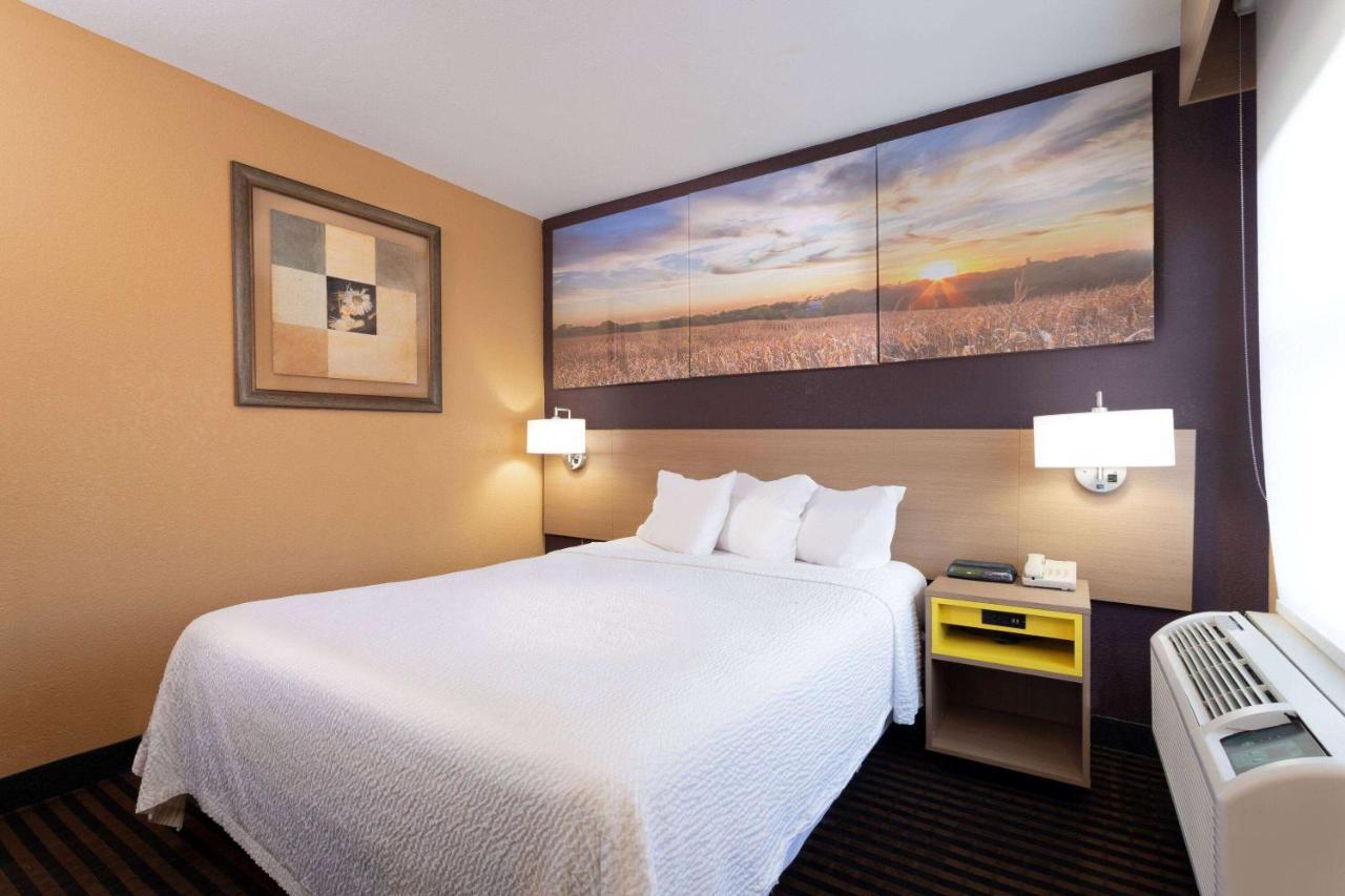 Days Inn By Wyndham Anderson In Exterior foto